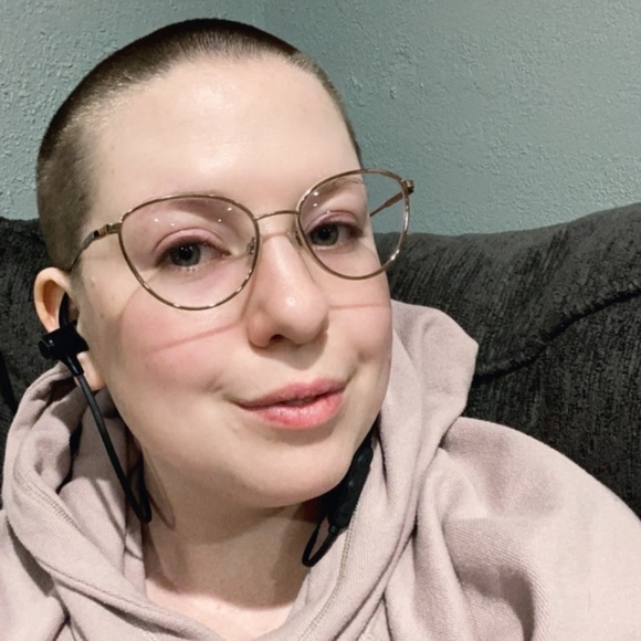 Meet your Posher - Picture 1 of 2